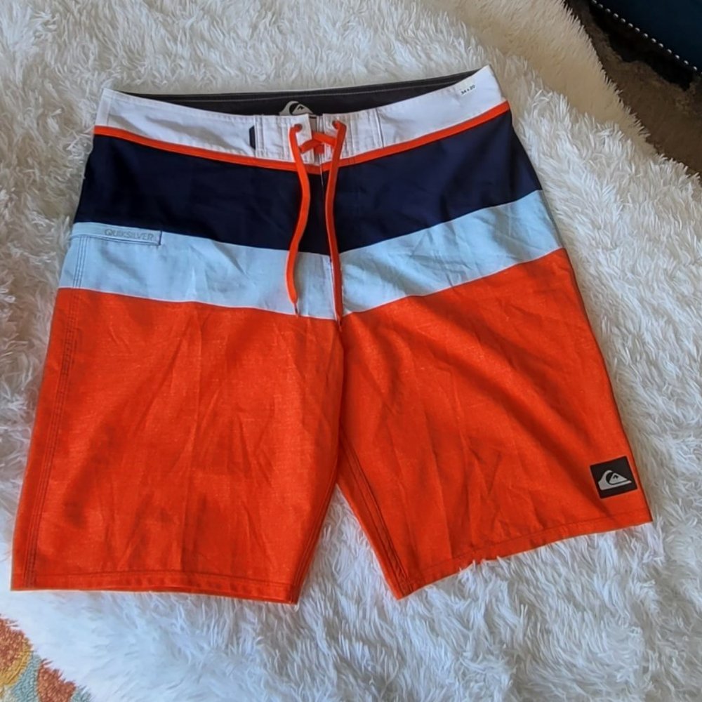 Quicksilver Men's Short Size 34x20
